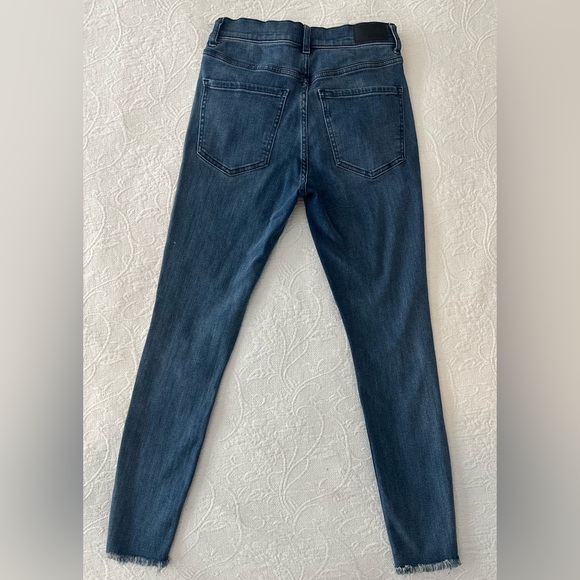 Express Mid Rise Ripped Skinny Jeans - Picture 2 of 6